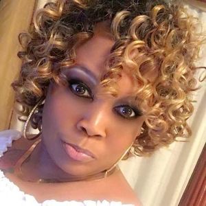 Meet your Posher, Nikki